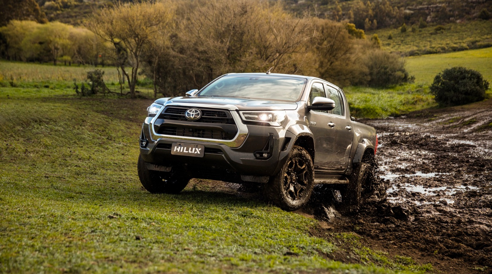 Toyota volta com versão SRX da Hilux por R$ 324.690