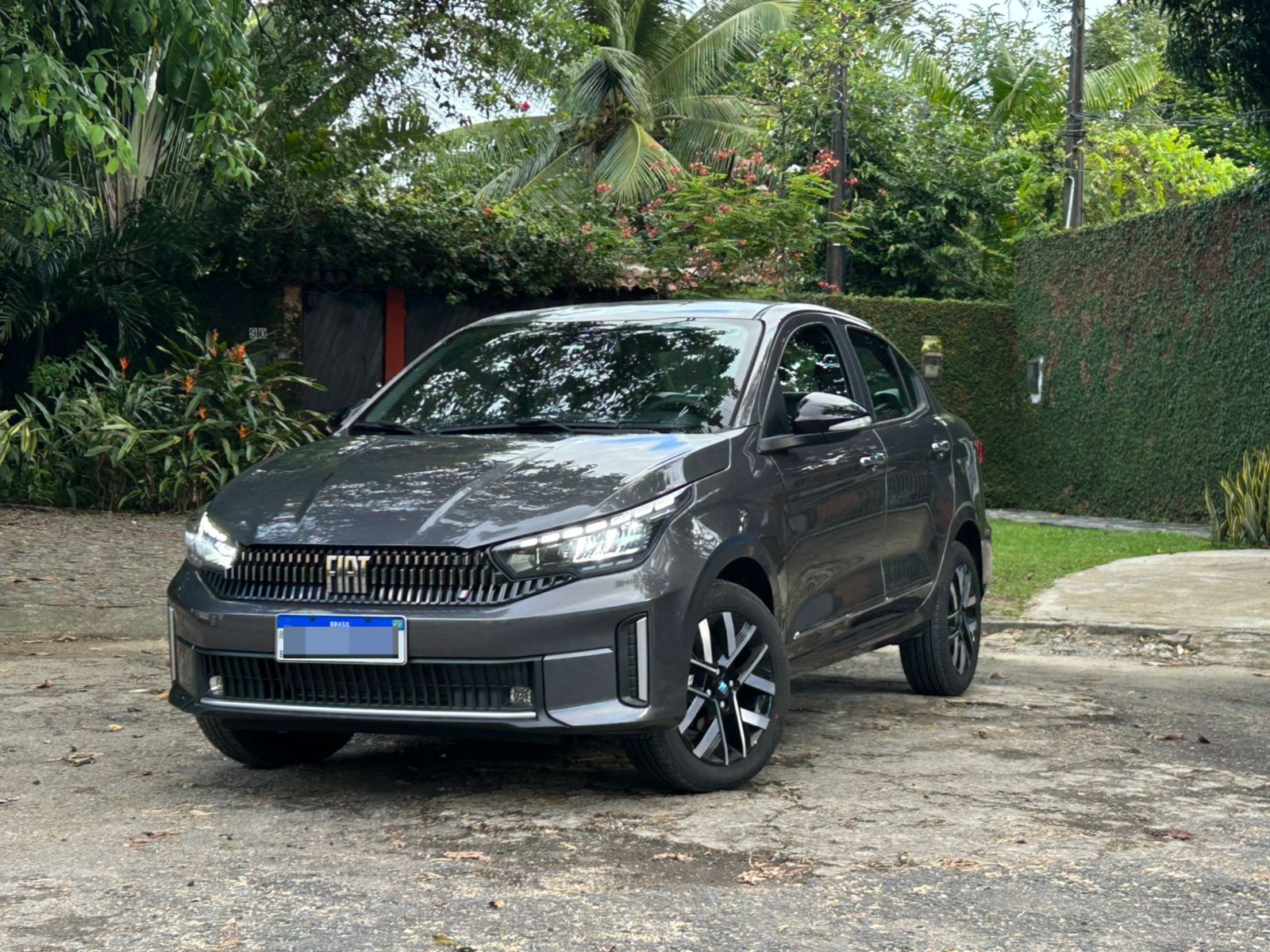 Testamos o Fiat Cronos Precision 2026; sedã permanece com bons atributos