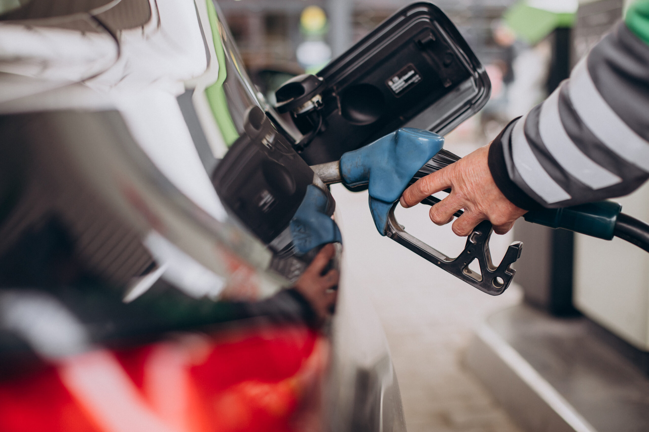 Gasolina muda em agosto: governo aprova aumento do etanol para 32%